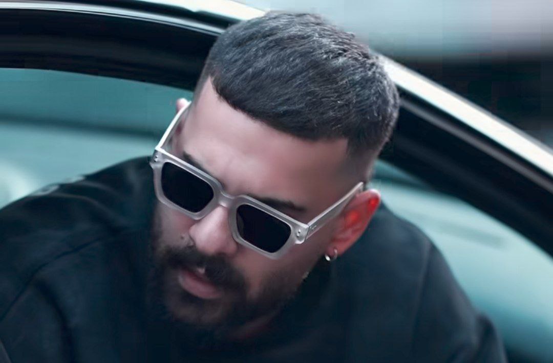  چقد زخم خوردم ازت بدبین شدم انگاری منتظرم